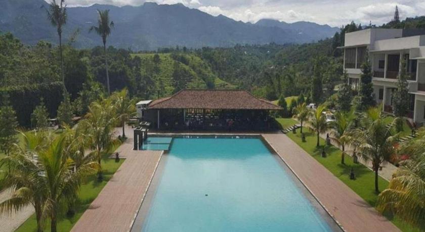 Jimmers Mountain Resort Puncak Exterior photo